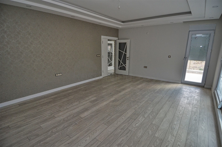 Здание, имеющее 4 квартиры в районе Дошемеалты - Анталия 