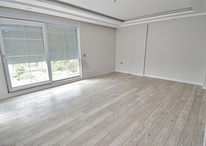 Здание, имеющее 4 квартиры в районе Дошемеалты - Анталия 