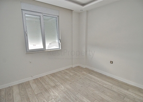 Здание, имеющее 4 квартиры в районе Дошемеалты - Анталия 