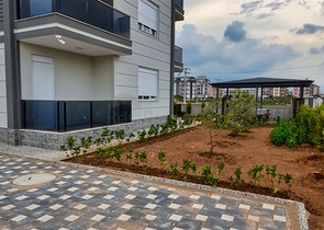 Здание, имеющее 4 квартиры в районе Дошемеалты - Анталия 