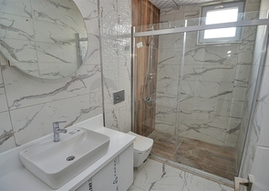 Здание, имеющее 4 квартиры в районе Дошемеалты - Анталия 