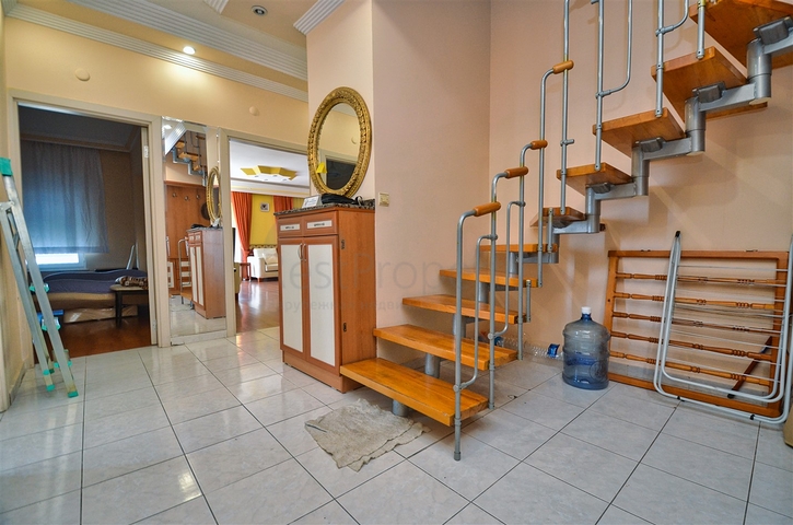 Квартира планировки 5+2 в районе Ешильбахче - Анталия 