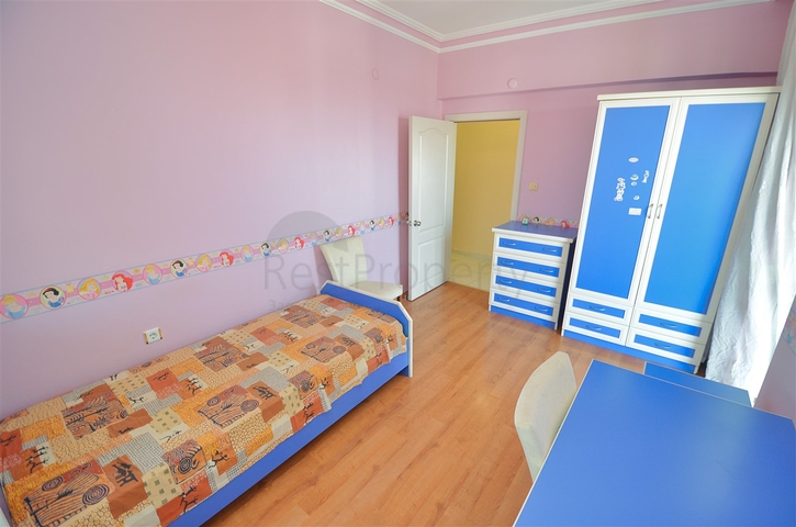 Квартира планировки 5+2 в районе Ешильбахче - Анталия 