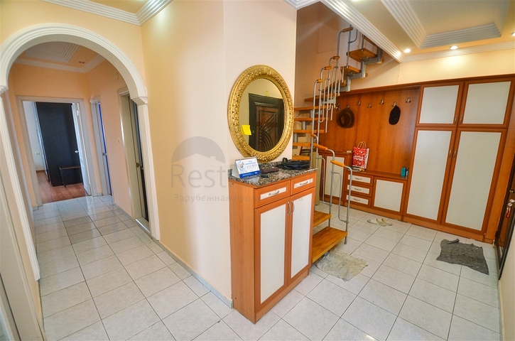 Квартира планировки 5+2 в районе Ешильбахче - Анталия 