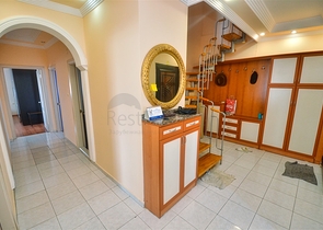 Квартира планировки 5+2 в районе Ешильбахче - Анталия 