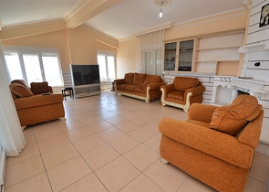 Квартира планировки 5+2 в районе Ешильбахче - Анталия 