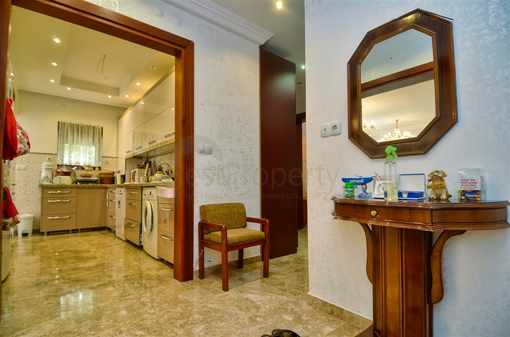 Квартира без мебели планировки 2+1 в микрорайоне Гюрсу - Анталия 