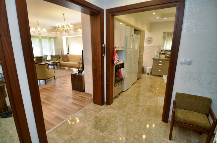 Квартира без мебели планировки 2+1 в микрорайоне Гюрсу - Анталия 