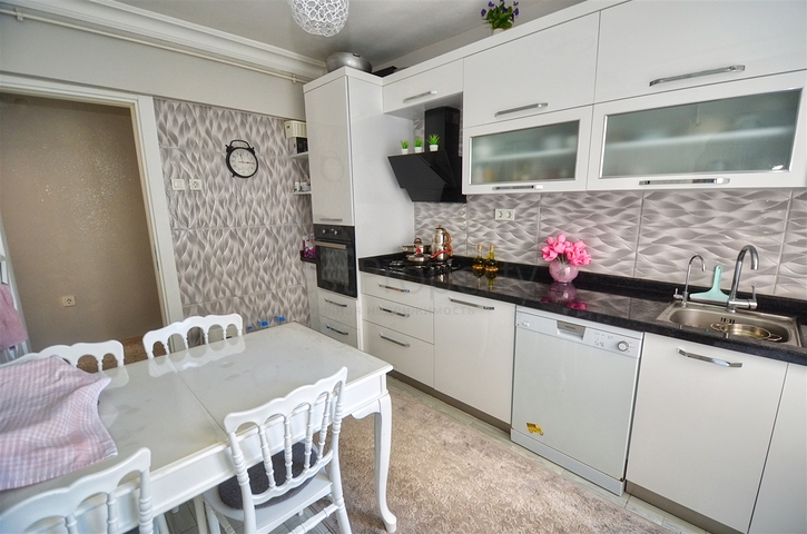 Просторная квартира планировки 3+1 в микрорайоне Сителер - Анталия