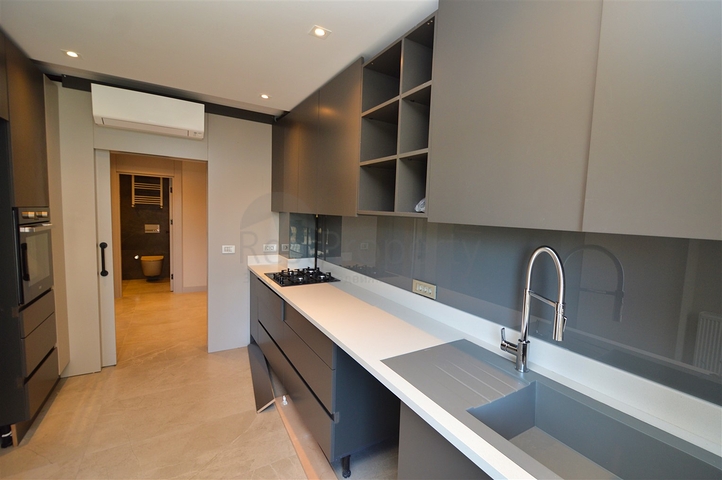 Квартира планировки 3+1 в микрорайоне Унджалы - Анталия 