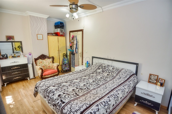 Квартира планировки 1+1 в центре города Анталия  