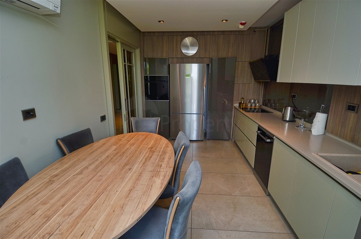 Квартира планировки 3+1 в микрорайоне Улуч - Анталия 