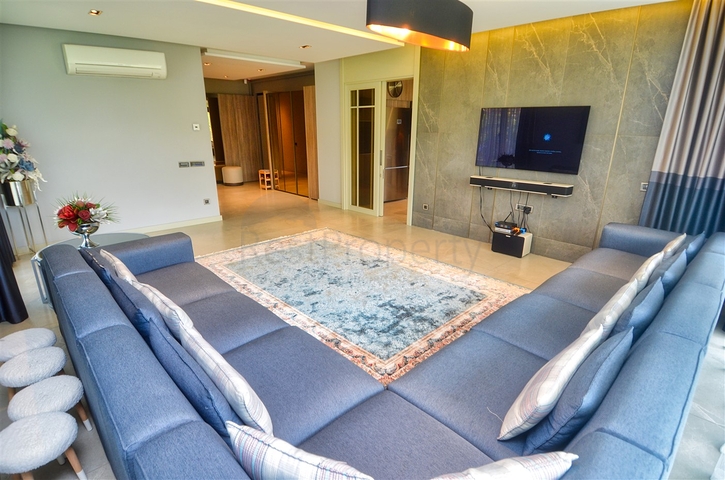 Квартира планировки 3+1 в микрорайоне Улуч - Анталия 