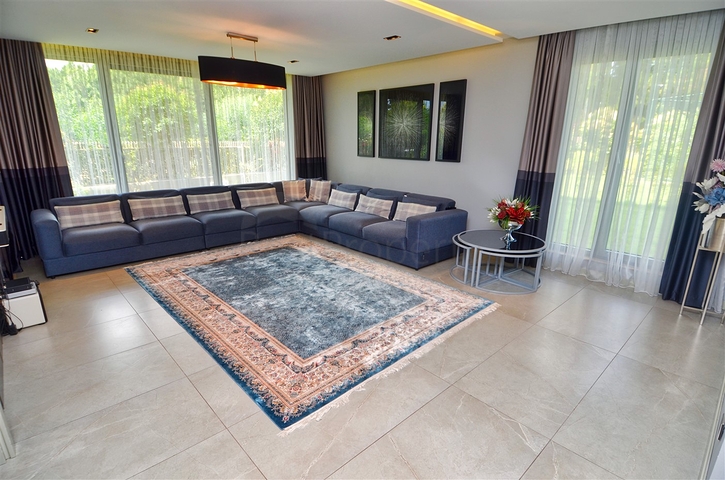 Квартира планировки 3+1 в микрорайоне Улуч - Анталия 