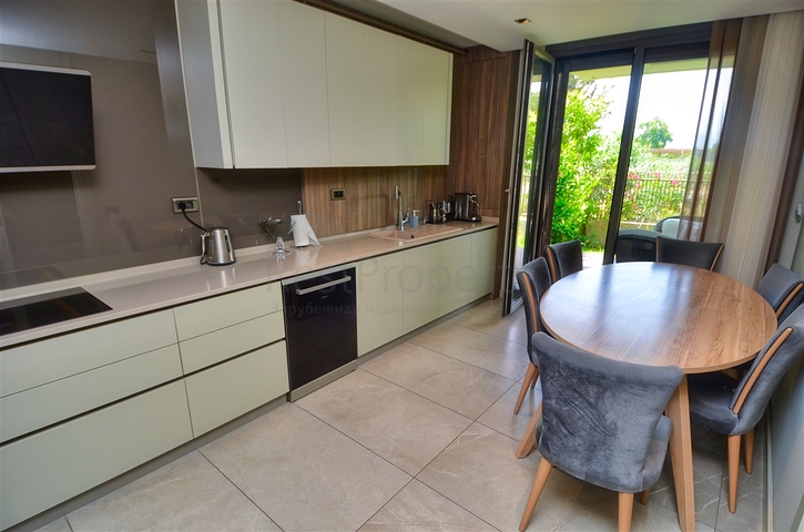 Квартира планировки 3+1 в микрорайоне Улуч - Анталия 