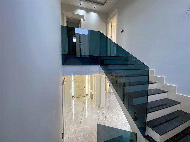 Вилла планировки 4+1 в районе Дошемеалты - Анталия 