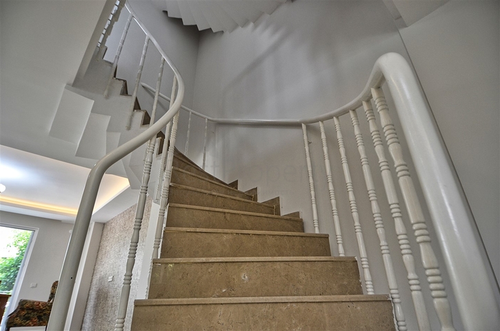 Вилла планировки 5+1 в районе Кемер - Анталия 