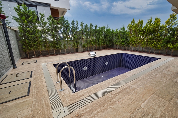 Вилла планировки 5+1 в лайоне Лара - Анталия 