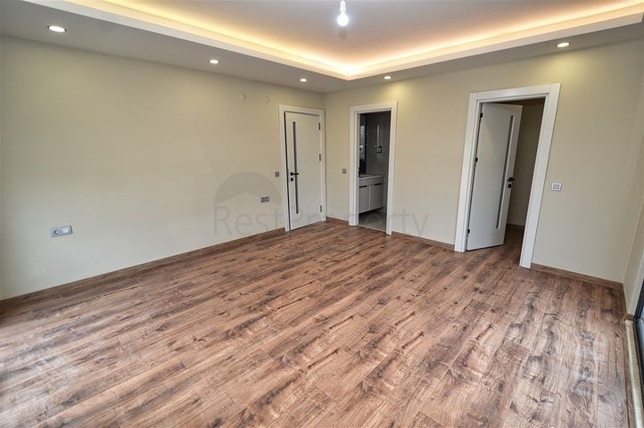 Вилла планировки 5+1 в лайоне Лара - Анталия 