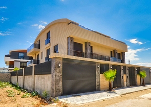 Вилла планировки 5+1 в лайоне Лара - Анталия 