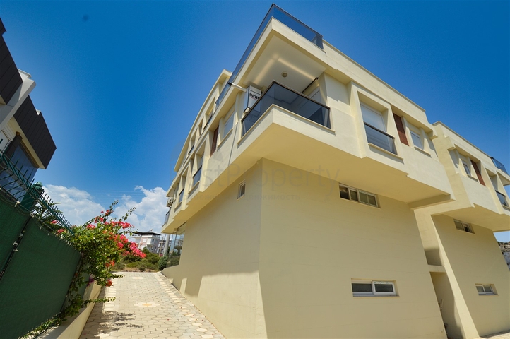 Квартира планировки 3+1 дуплекс в микрорайоне Гузельоба - Анталия 