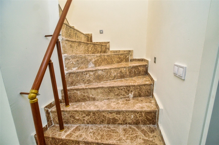 Квартира планировки 3+1 дуплекс в микрорайоне Гузельоба - Анталия 