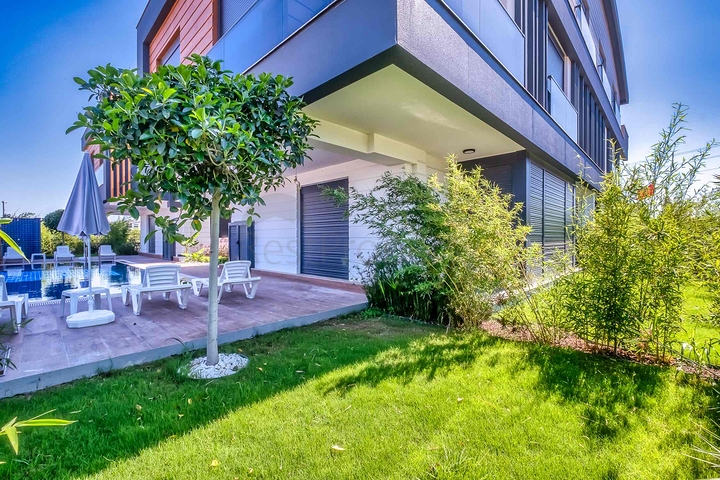 Квартира планировки 3+1 в микрорайоне Гюзельоба - Анталия 