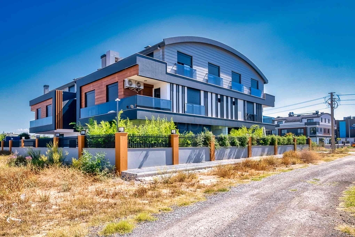 Квартира планировки 3+1 в микрорайоне Гюзельоба - Анталия 