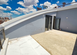 Квартира планировки 3+1 дуплекс в центре города Анталия 