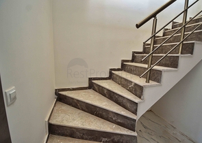 Квартира планировки 3+1 дуплекс в центре города Анталия 