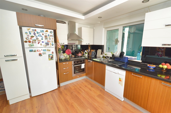 Квартира планировки 3+1 дуплекс в микрорайоне Лиман - Анталия 