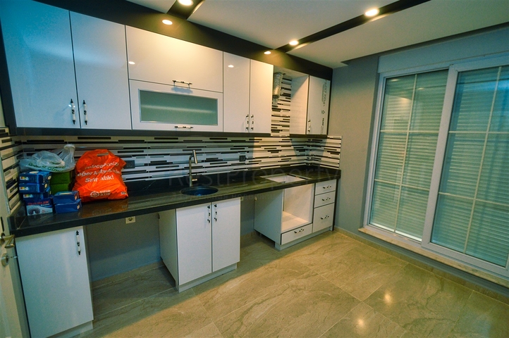 Квартира планировки 5+1 дуплекс в районе Кепез - Анталия 