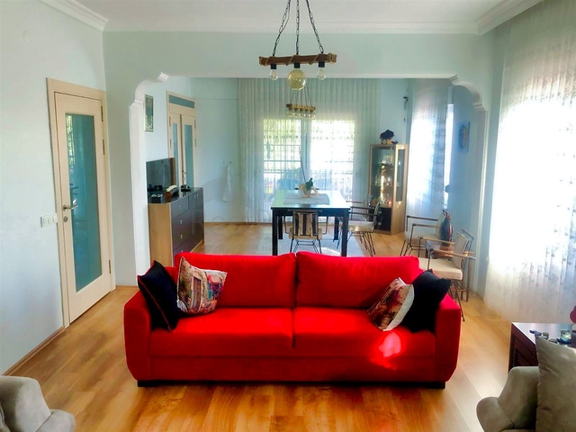 Вилла планировки 4+1 в элитном районе Дошемеалты - Анталия 