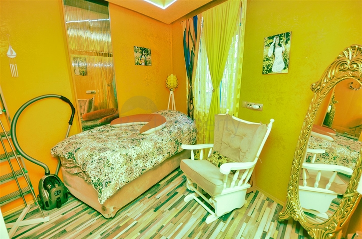 Квартира планировки 1+1 в центре города Анталия 