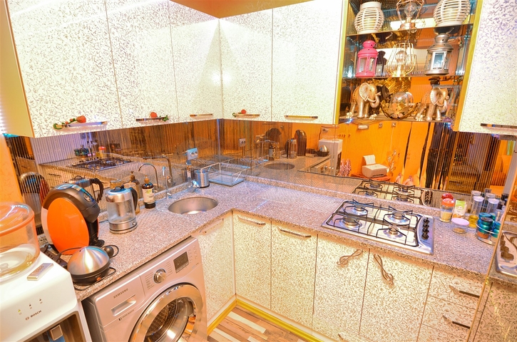 Квартира планировки 1+1 в центре города Анталия 