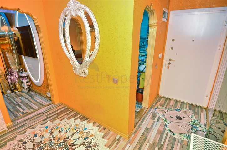 Квартира планировки 1+1 в центре города Анталия 