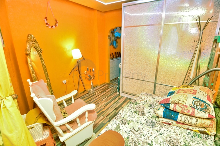 Квартира планировки 1+1 в центре города Анталия 