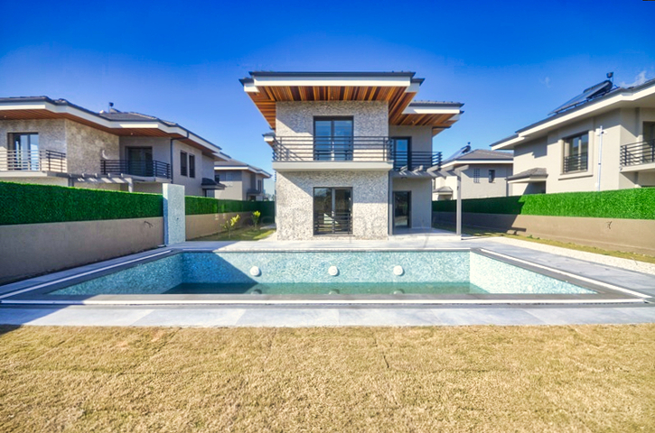 Вилла планировки 4+1 в районе Фетхие 