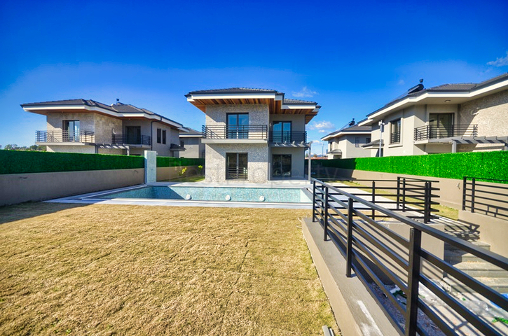 Вилла планировки 4+1 в районе Фетхие 