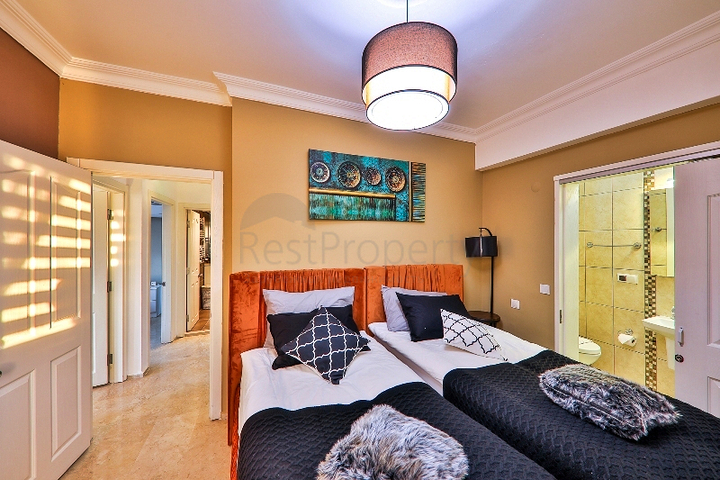 Вилла с бассейном планировки 5+1 в районе Фетхие 