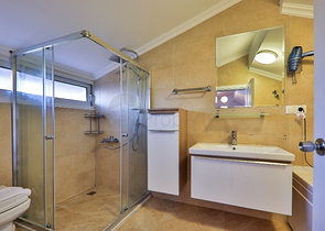 Вилла с бассейном планировки 5+1 в районе Фетхие 