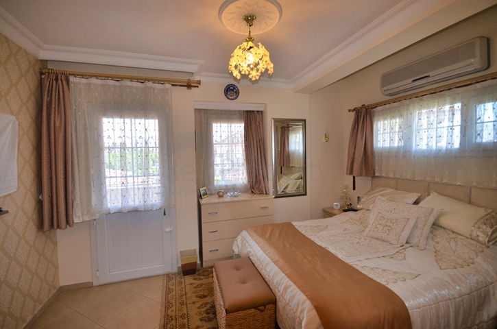 Вилла 2013 года планировкой 3+1 в районе Фетхие 