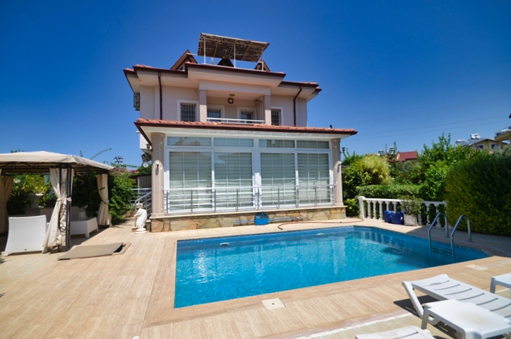 Вилла 2013 года планировкой 3+1 в районе Фетхие 