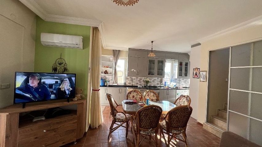 Вилла с видом на море планировки 4+1 в районе Фетхие 