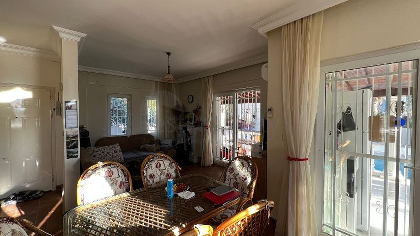 Вилла с видом на море планировки 4+1 в районе Фетхие 