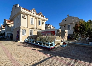 Вилла с видом на море планировки 4+1 в районе Фетхие 