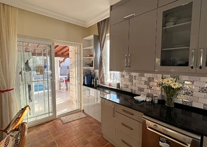 Вилла с видом на море планировки 4+1 в районе Фетхие 