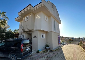 Вилла с видом на море планировки 4+1 в районе Фетхие 