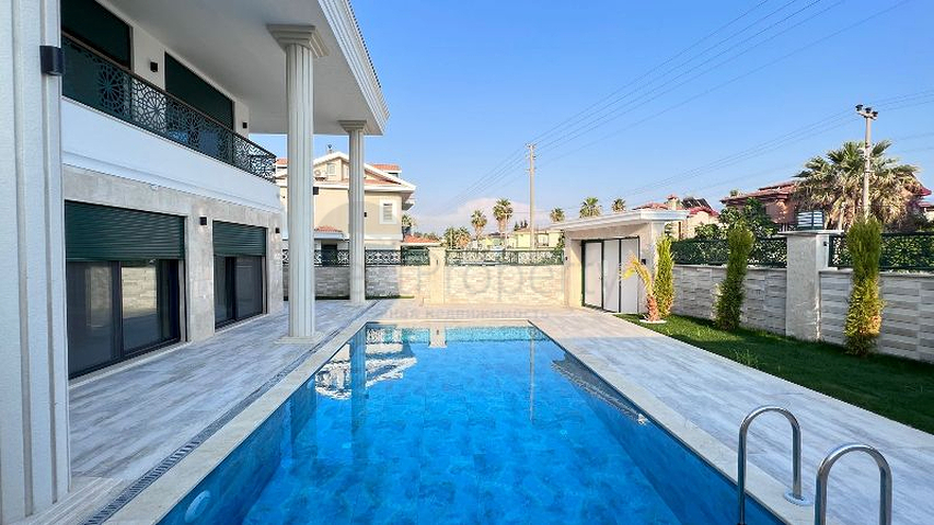 Вилла без мебели планировки 5+1 в районе Фетхие 