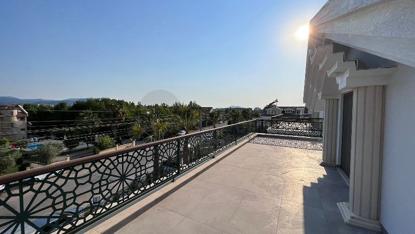 Вилла без мебели планировки 5+1 в районе Фетхие 